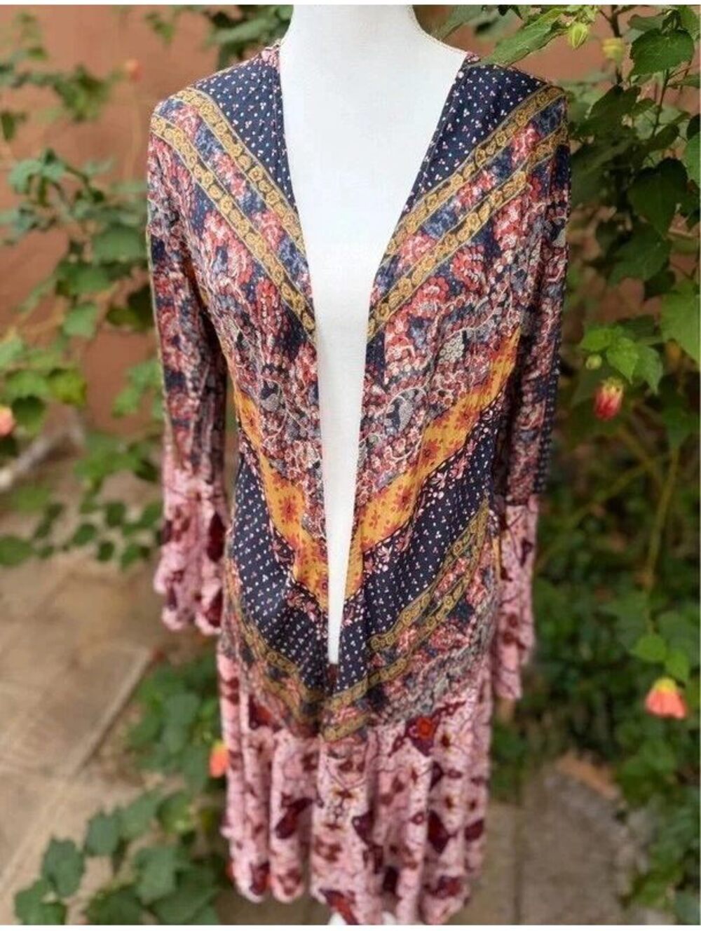 Umgee Boho Paisley Flowy Duster Bell Sleeve Top Size L (Measurements Below)